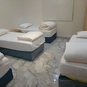 احجز هنا